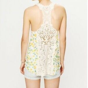 🔴 Free People Tank top floral lace